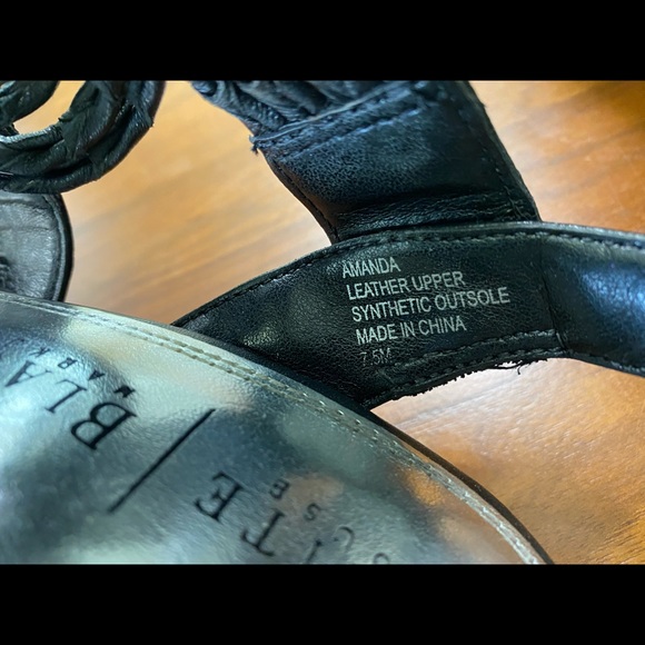 WHBM Heels 7.5 - Picture 4 of 5